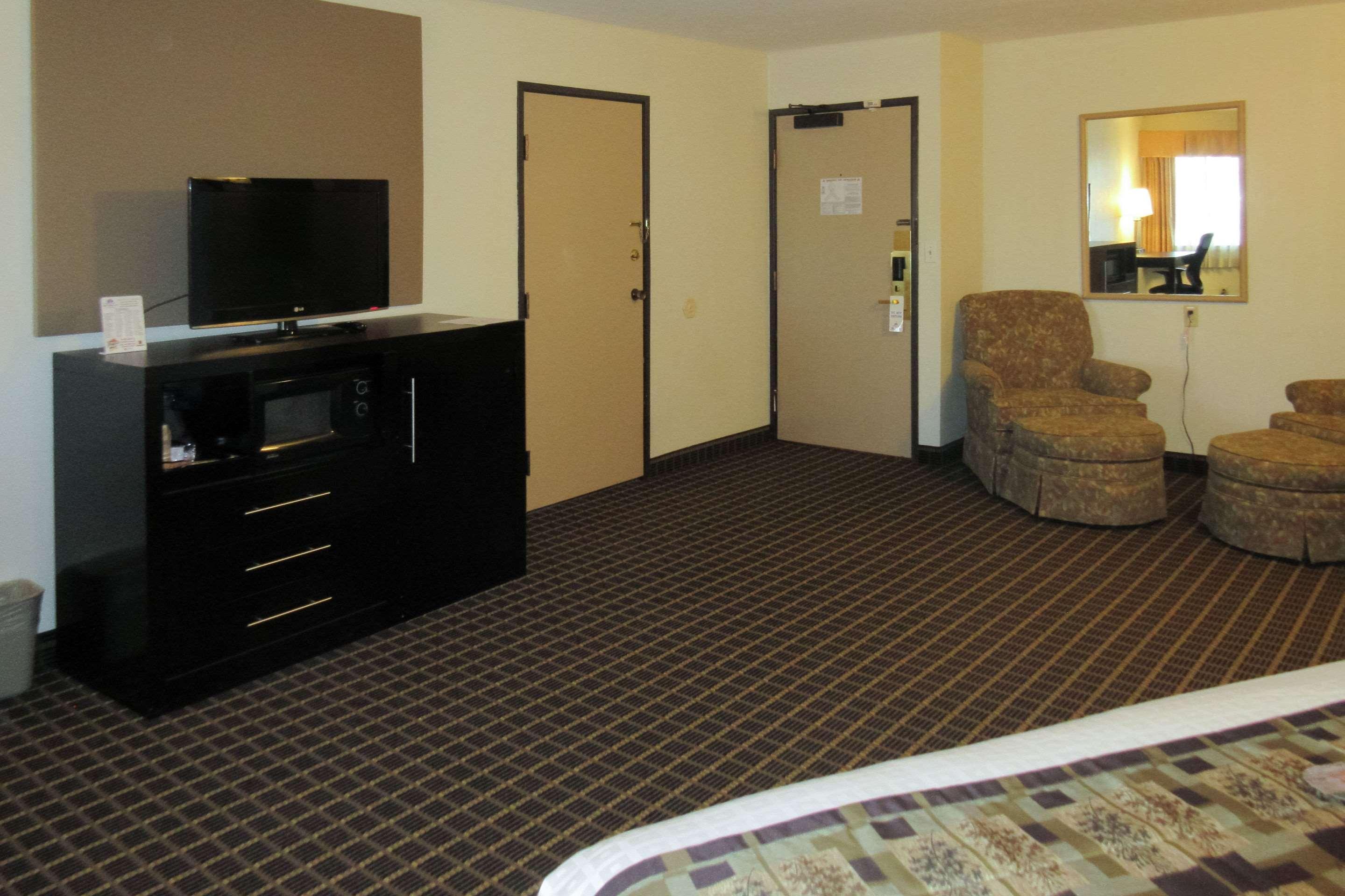 Clarion Hotel Rock Springs-Green River Exterior photo